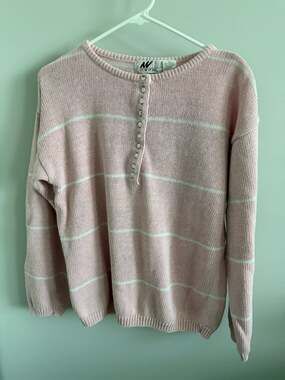 New View Vintage Pink Striped Henley Knit Sweater Size M